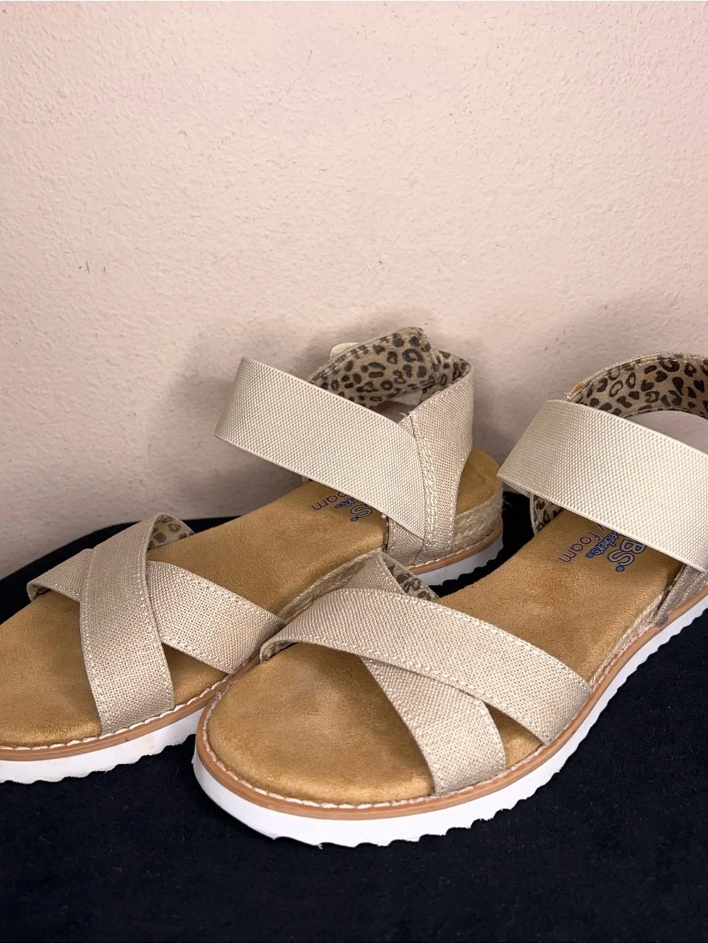 Size 6 Women’s Bobs Sandals Beige Tan Comfort Memory Foam Espadrilles